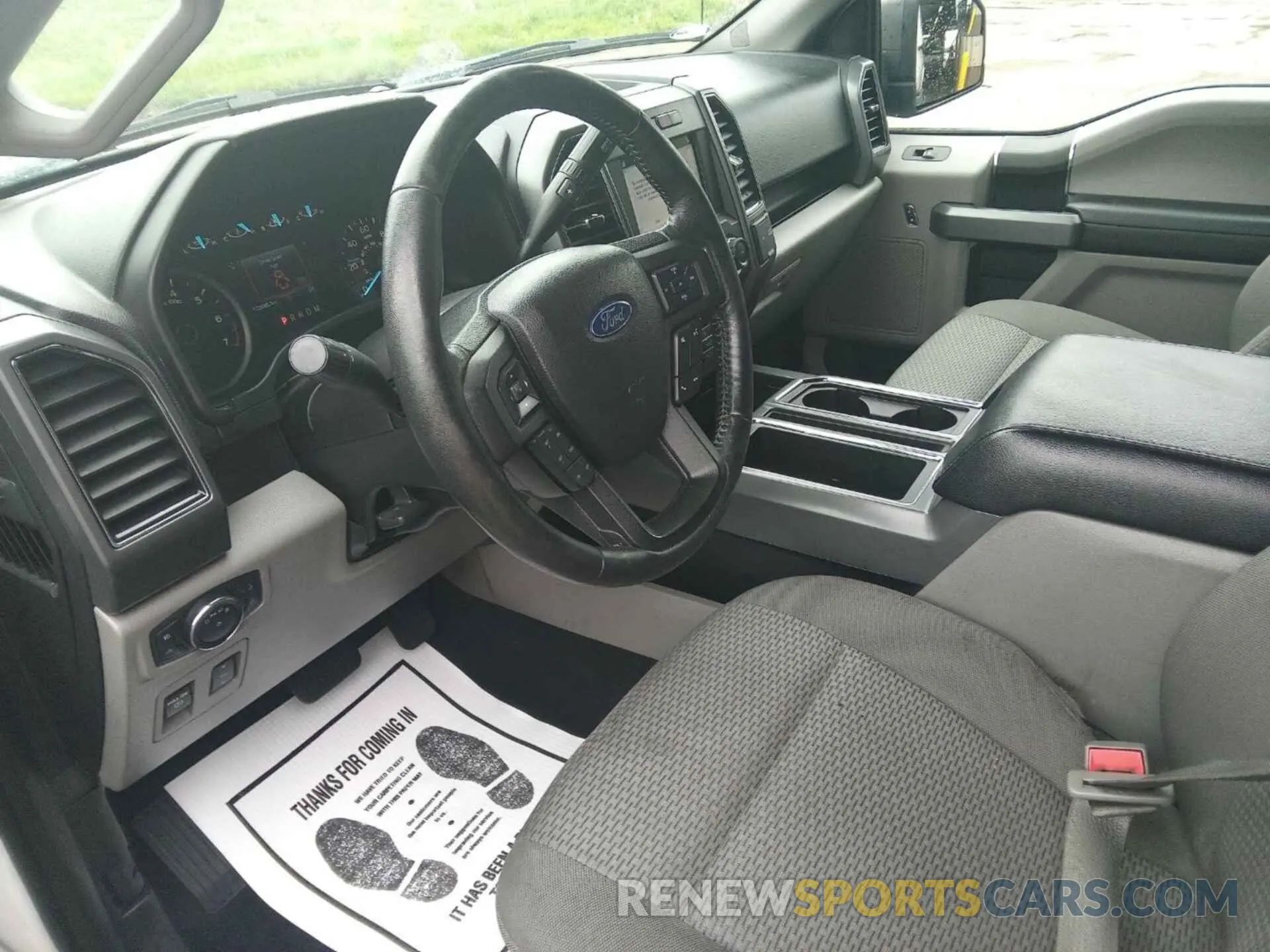29 Photograph of a damaged car 1FTFX1E48KKC43621 FORD F150 2019