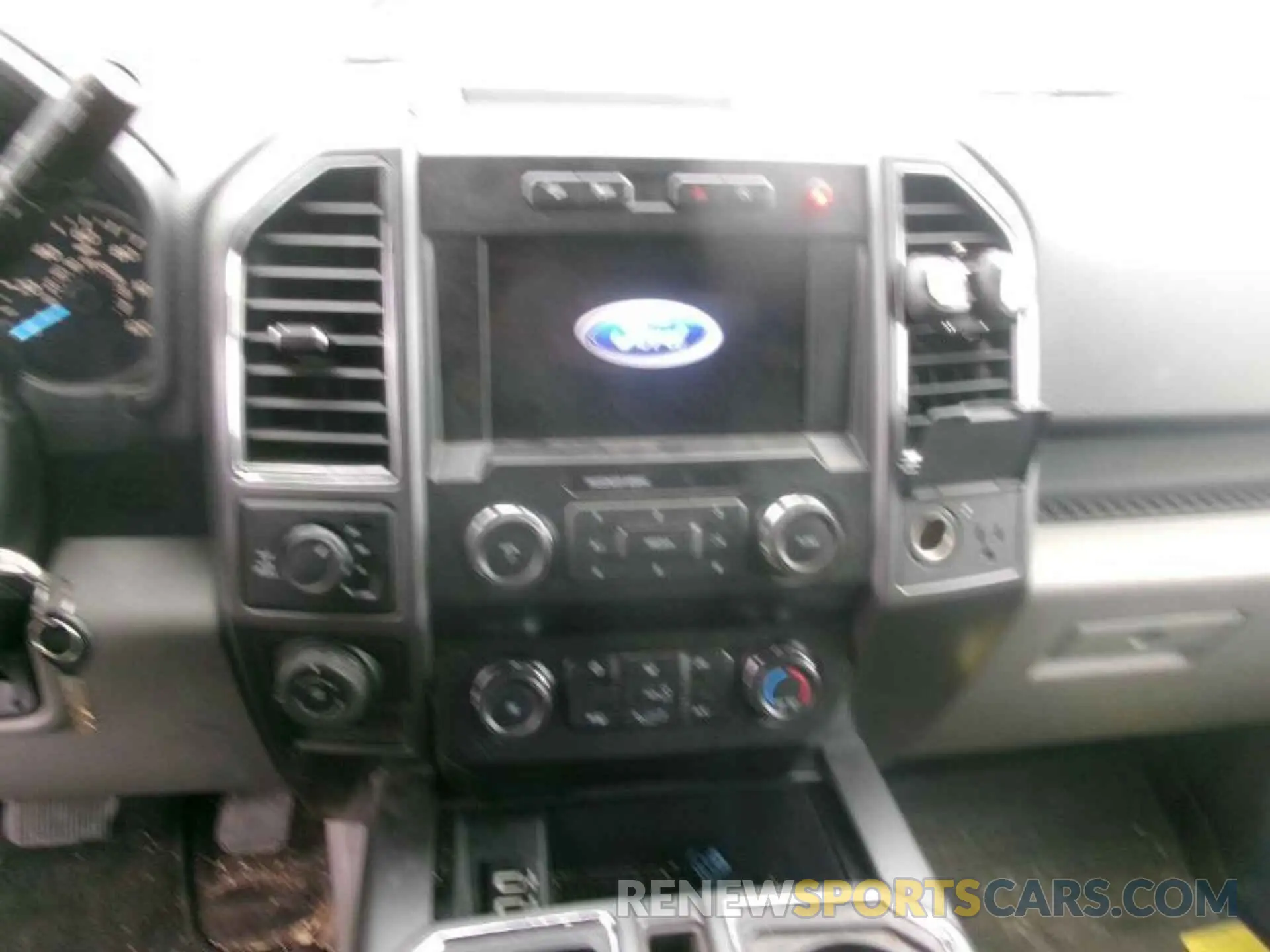 4 Photograph of a damaged car 1FTFX1E49KKC43580 FORD F150 2019