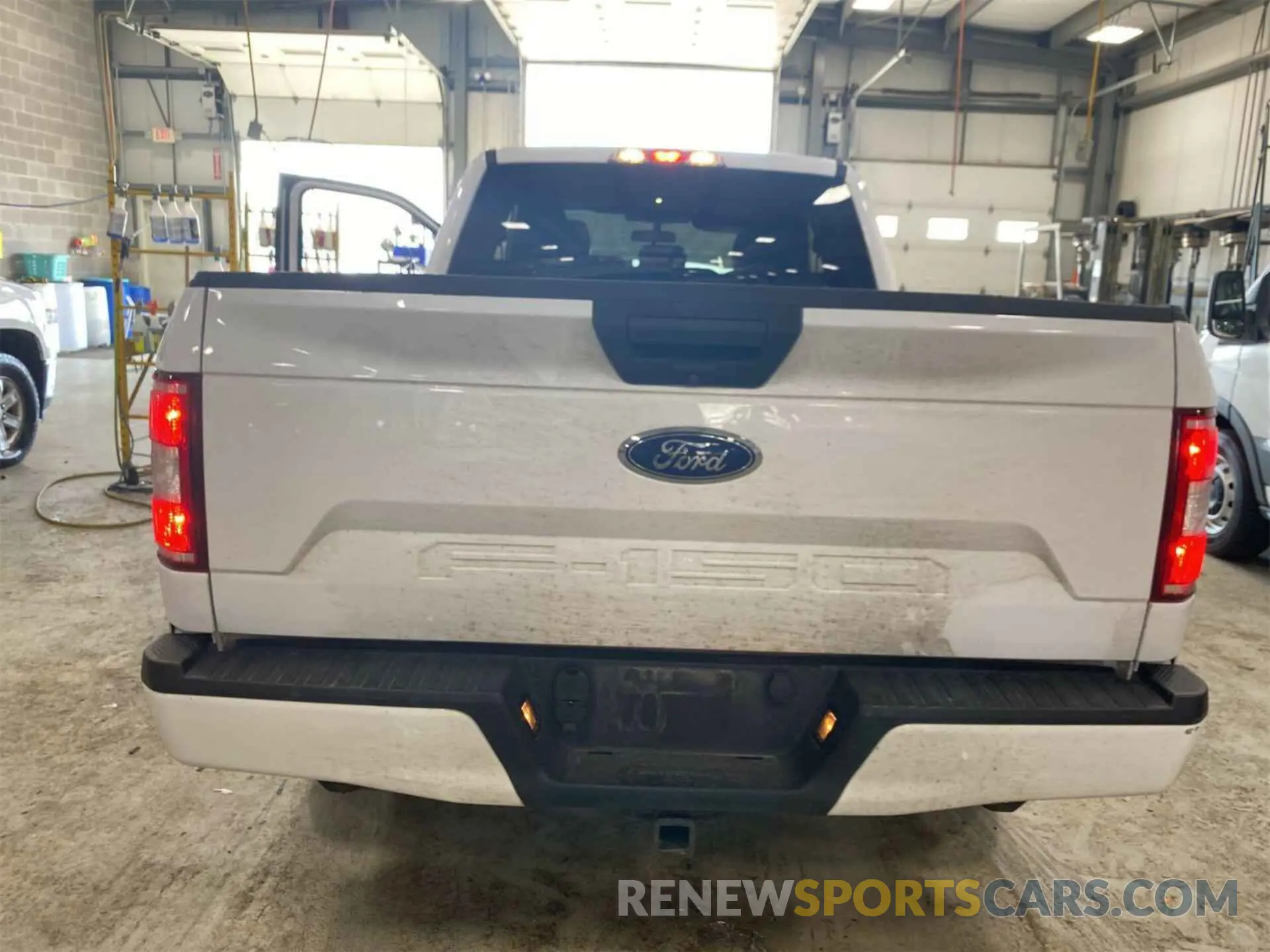 8 Photograph of a damaged car 1FTFX1E52KKC13801 FORD F150 2019