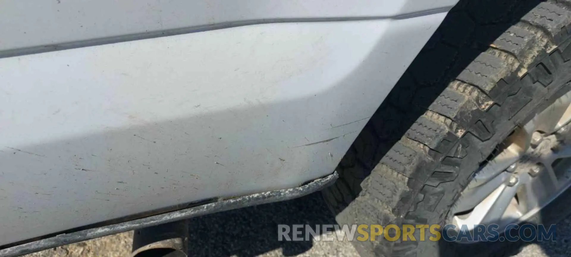 17 Photograph of a damaged car 1FTFX1E52KKE13755 FORD F150 2019