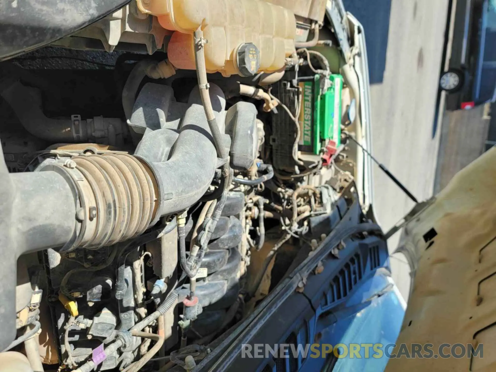 18 Photograph of a damaged car 1FTFX1E52KKE13755 FORD F150 2019