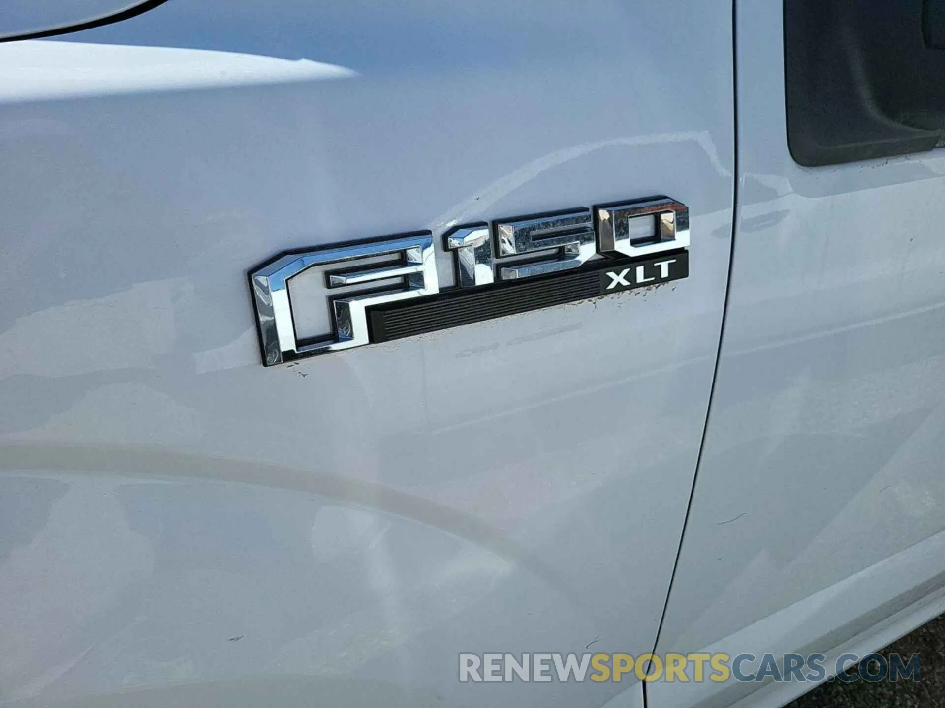 19 Photograph of a damaged car 1FTFX1E53KKD52626 FORD F150 2019