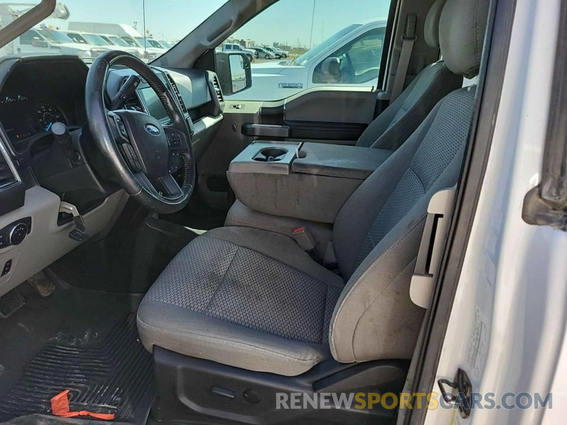 21 Photograph of a damaged car 1FTFX1E53KKD52626 FORD F150 2019