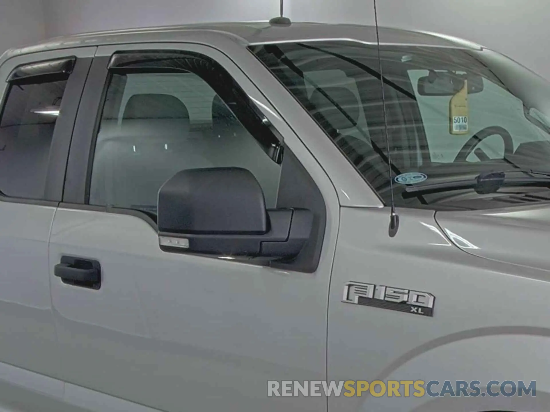 15 Photograph of a damaged car 1FTFX1E55KKE85338 FORD F150 2019
