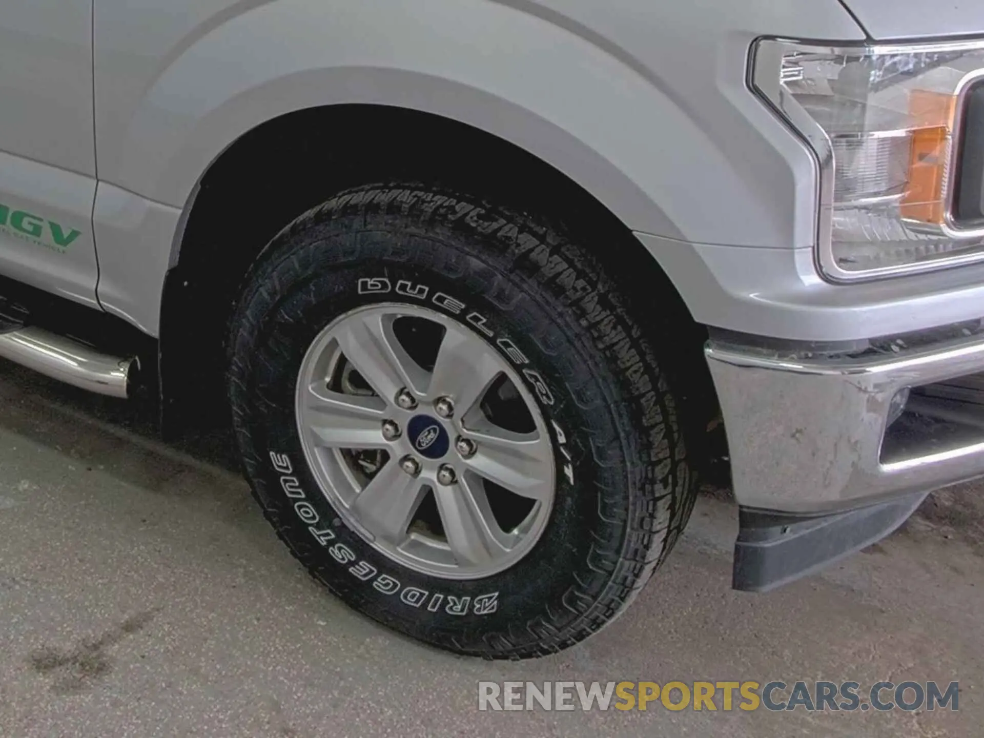 23 Photograph of a damaged car 1FTFX1E55KKE85338 FORD F150 2019