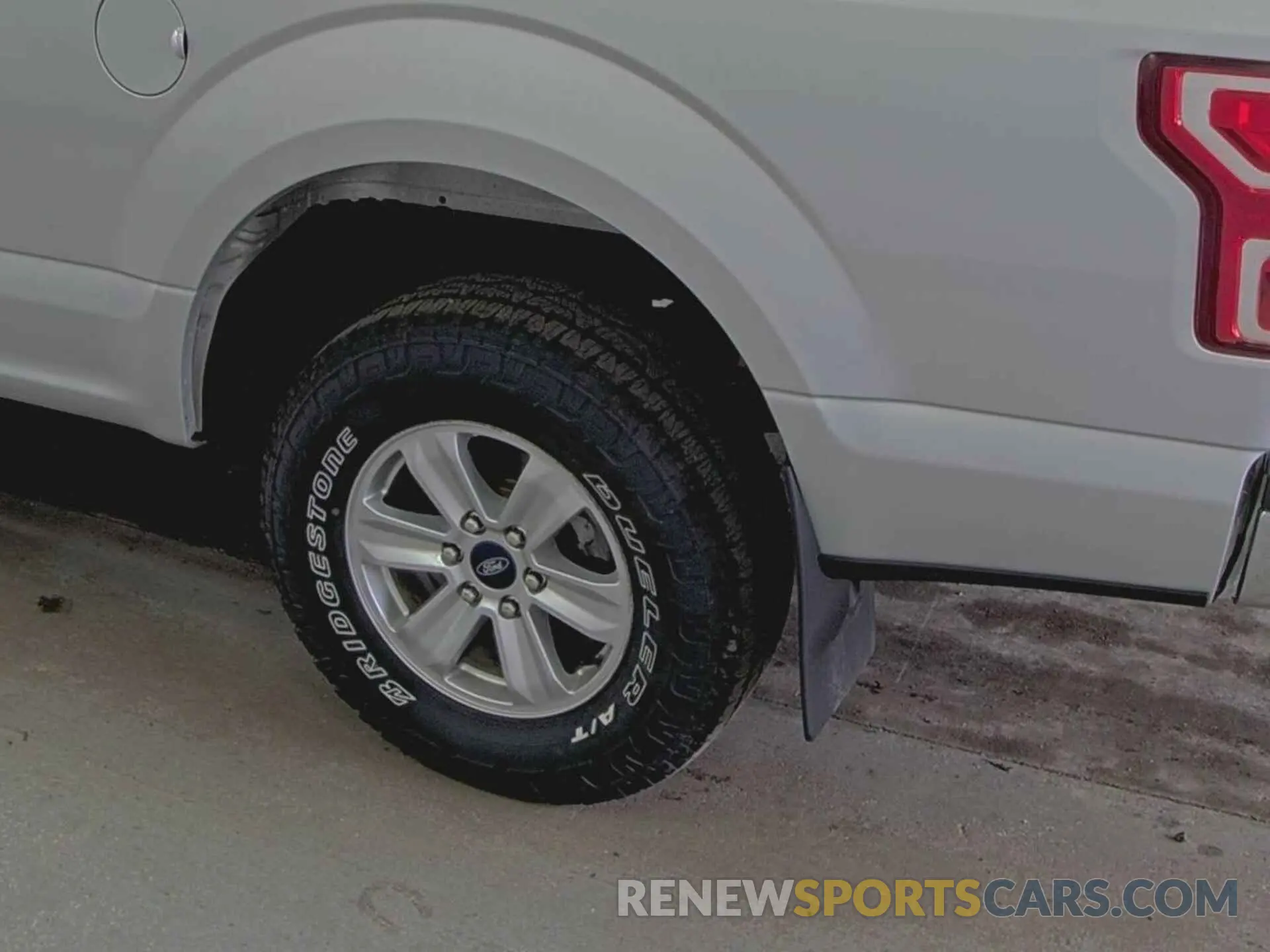 6 Photograph of a damaged car 1FTFX1E55KKE85338 FORD F150 2019