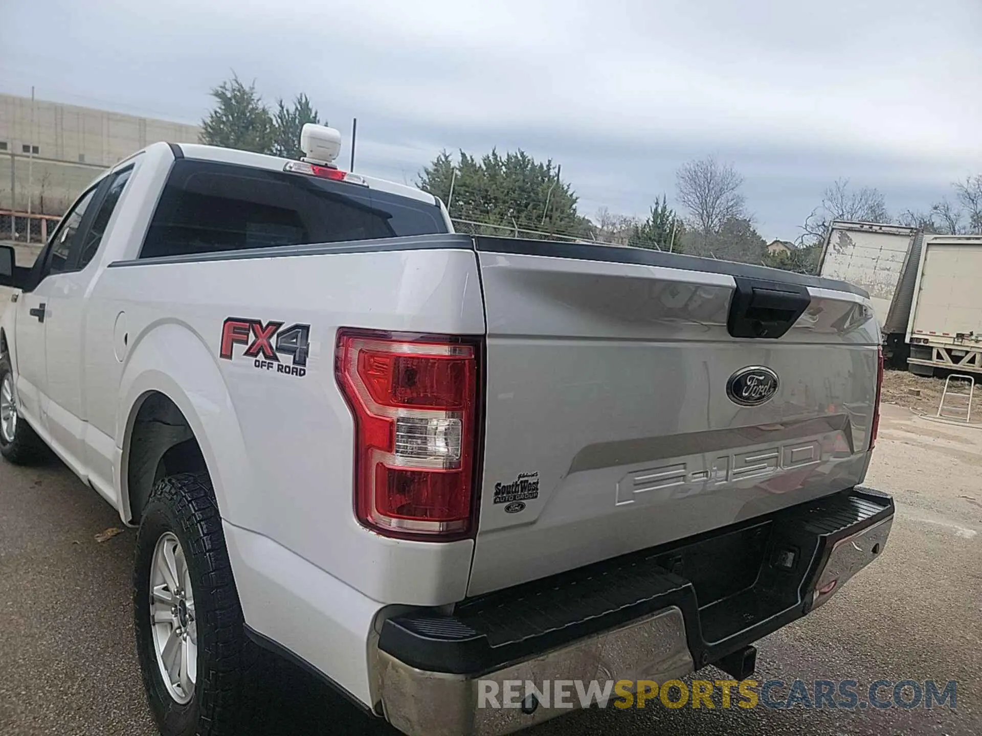 29 Photograph of a damaged car 1FTFX1E58KKF04545 FORD F150 2019