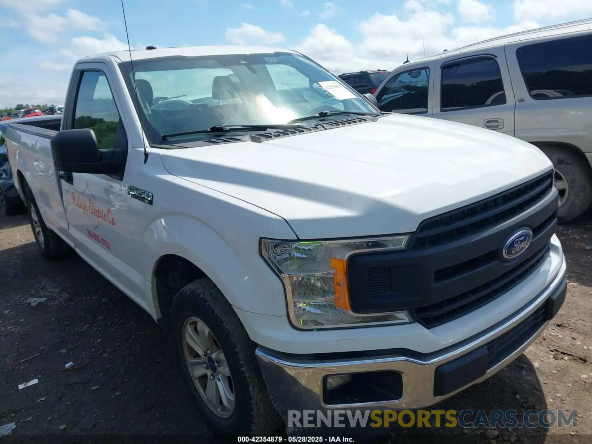 1 Photograph of a damaged car 1FTMF1CB5KKD32509 FORD F150 2019