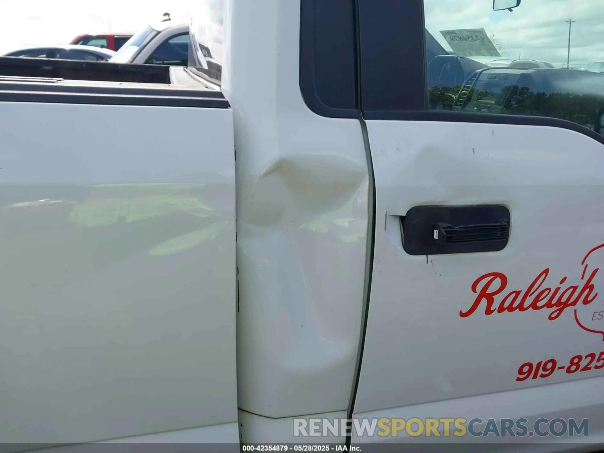 17 Photograph of a damaged car 1FTMF1CB5KKD32509 FORD F150 2019