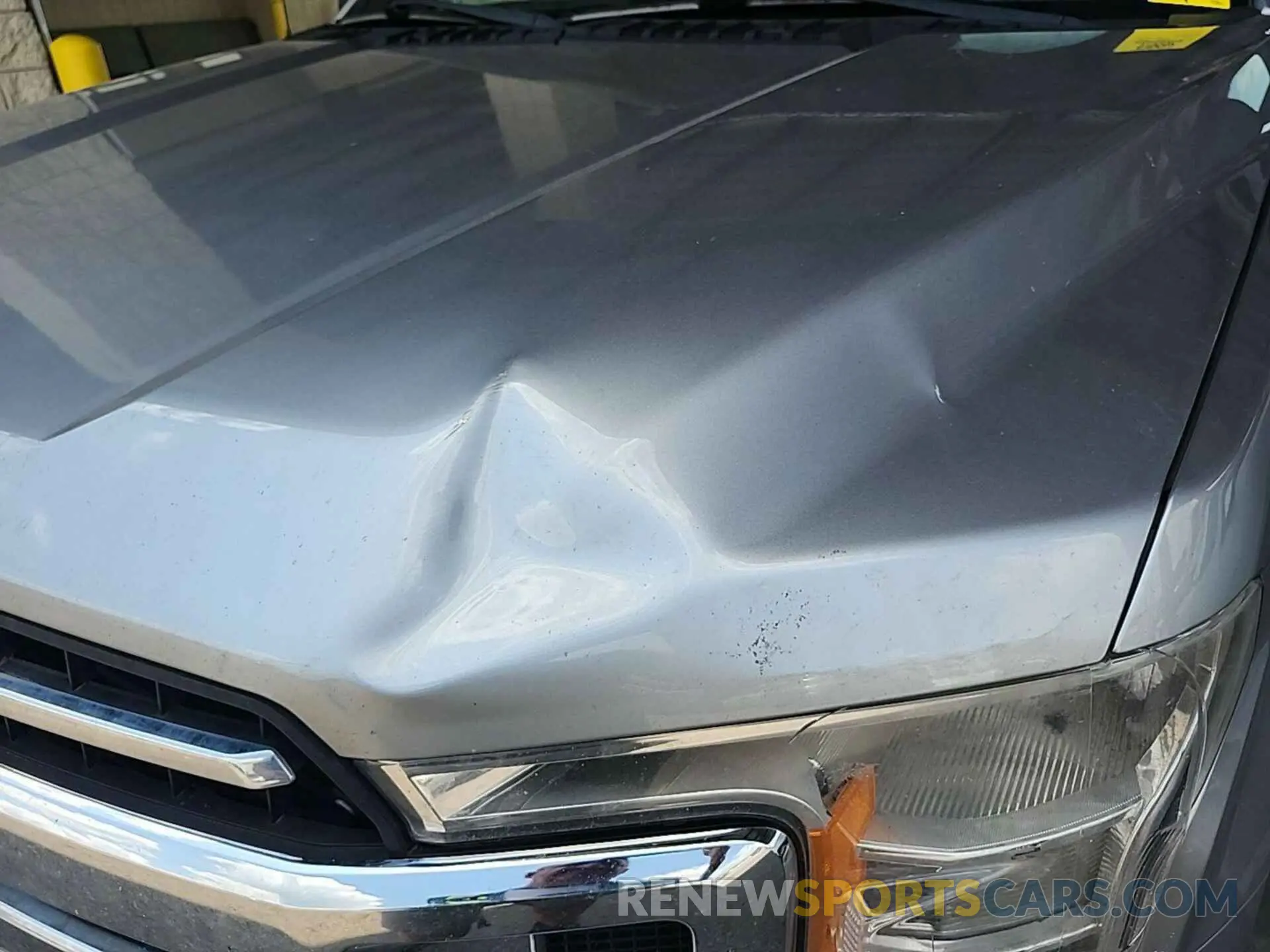 29 Photograph of a damaged car 1FTEW1CB6LKD19936 FORD F150 2020