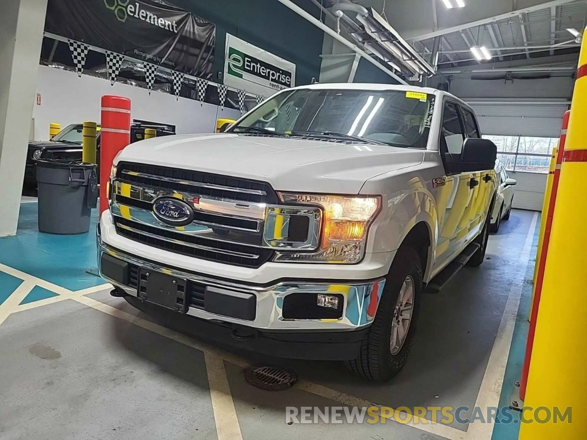 18 Photograph of a damaged car 1FTEW1E52LFB16350 FORD F150 2020