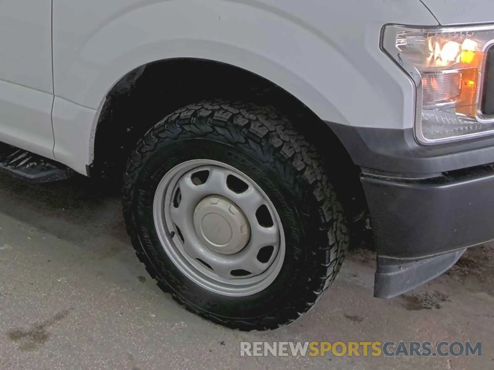 14 Photograph of a damaged car 1FTEW1EB8LFB38617 FORD F150 2020