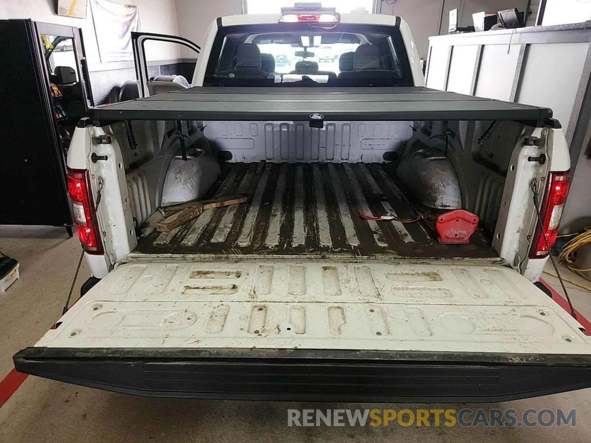 9 Photograph of a damaged car 1FTEW1EB8LFB38617 FORD F150 2020