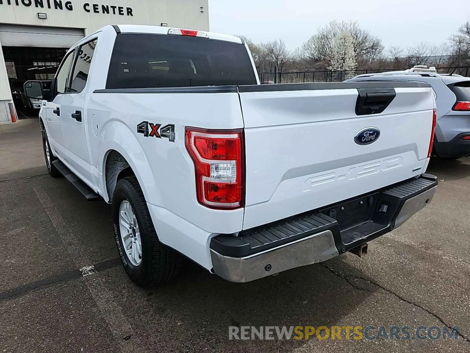 20 Photograph of a damaged car 1FTEW1EP5LKE44984 FORD F150 2020