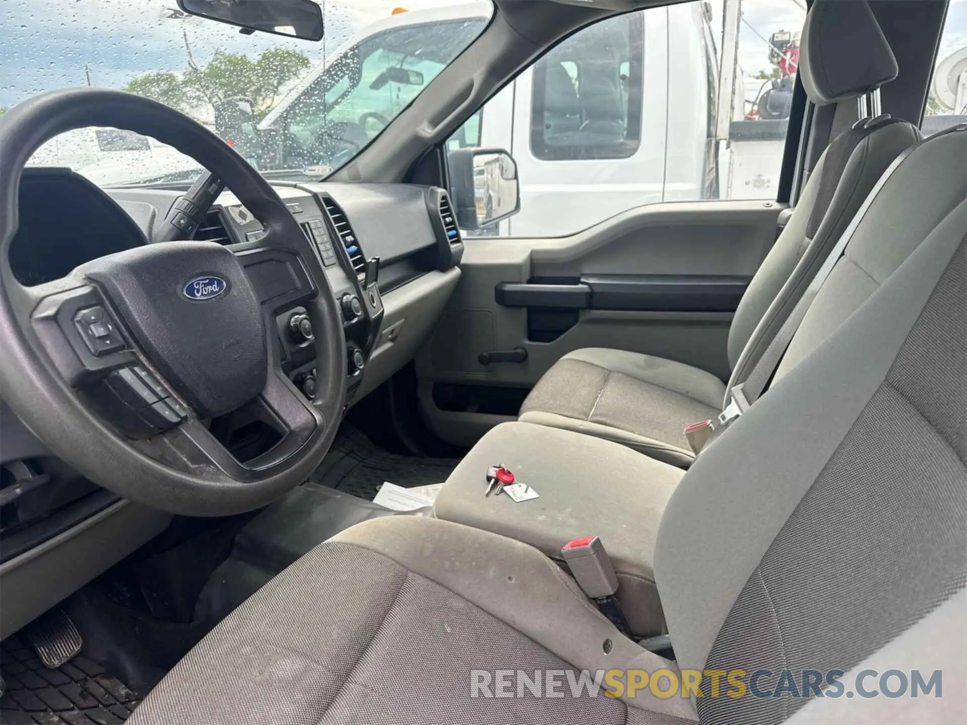 18 Photograph of a damaged car 1FTEX1C51LKD82918 FORD F150 2020