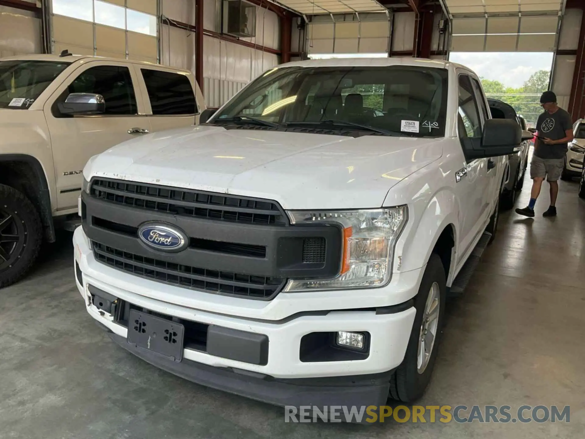 4 Photograph of a damaged car 1FTEX1CP6LKE48963 FORD F150 2020
