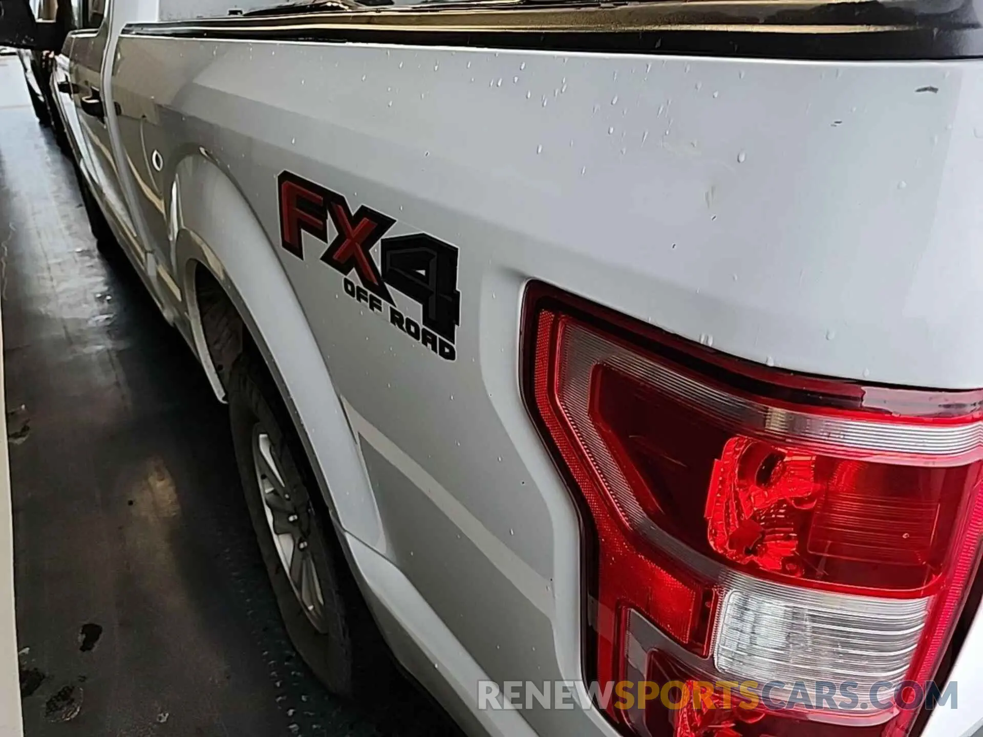28 Photograph of a damaged car 1FTFW1E53LKF05154 FORD F150 2020