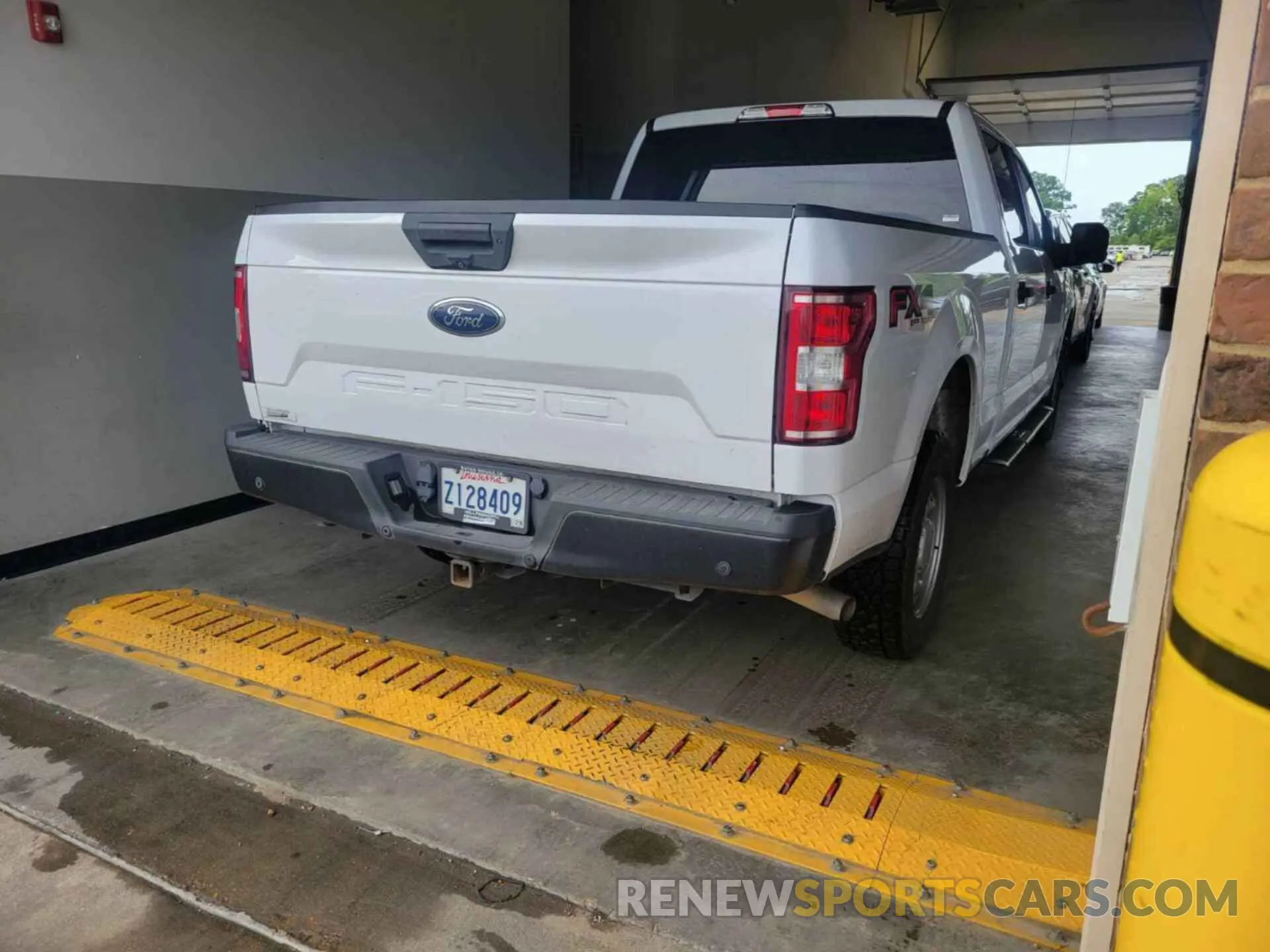 4 Photograph of a damaged car 1FTFW1E5XLKF11517 FORD F150 2020