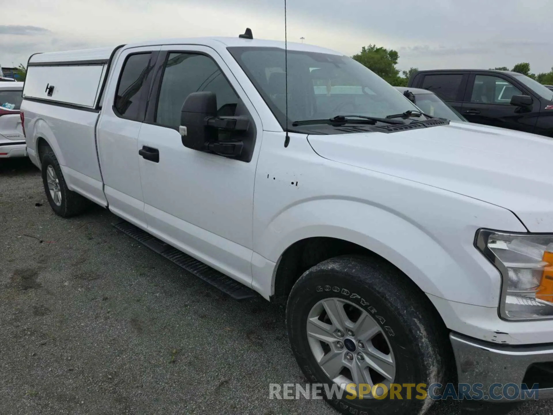 3 Photograph of a damaged car 1FTFX1C45LKD62084 FORD F150 2020