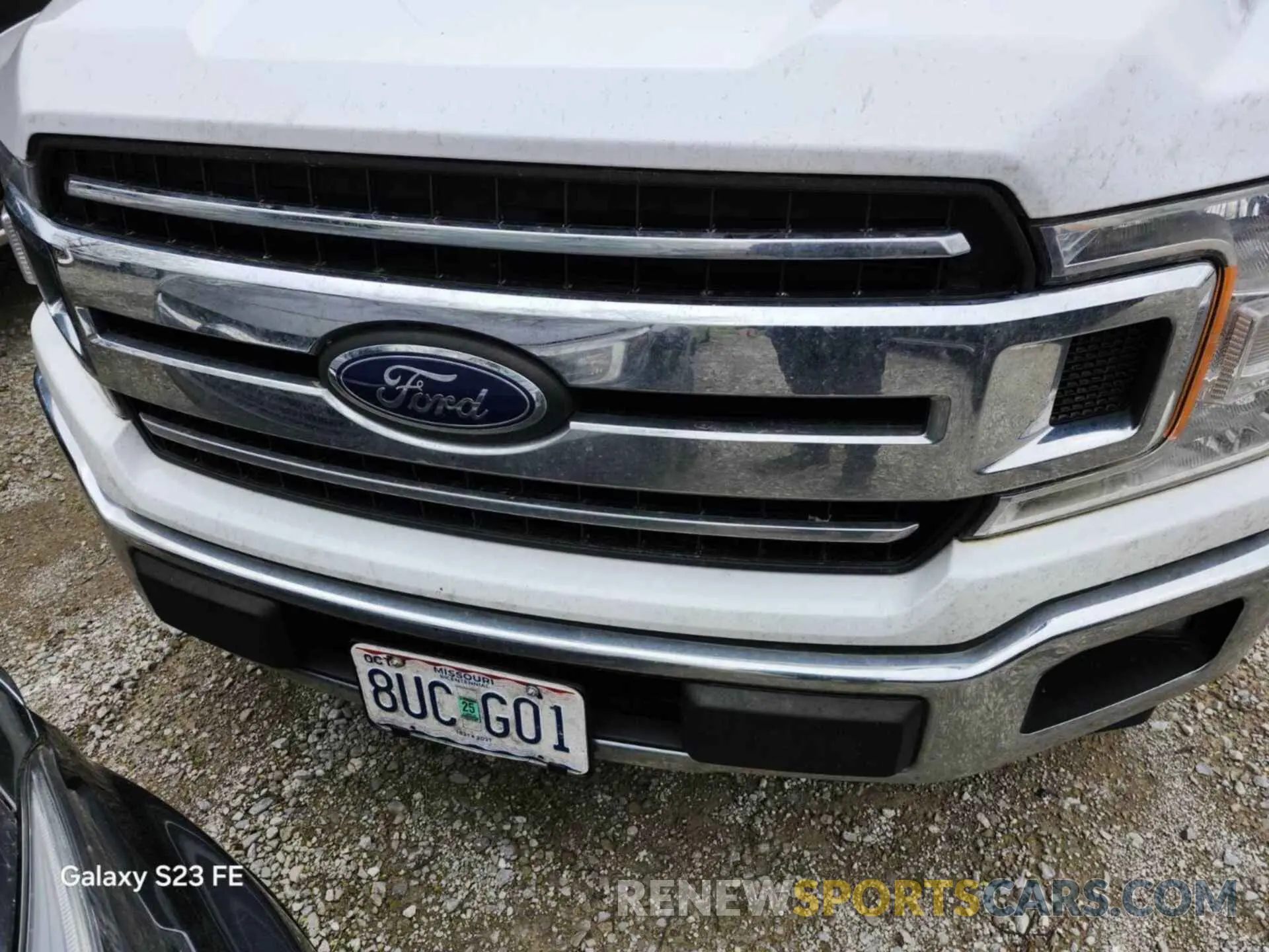 18 Photograph of a damaged car 1FTFX1C46LKD53359 FORD F150 2020