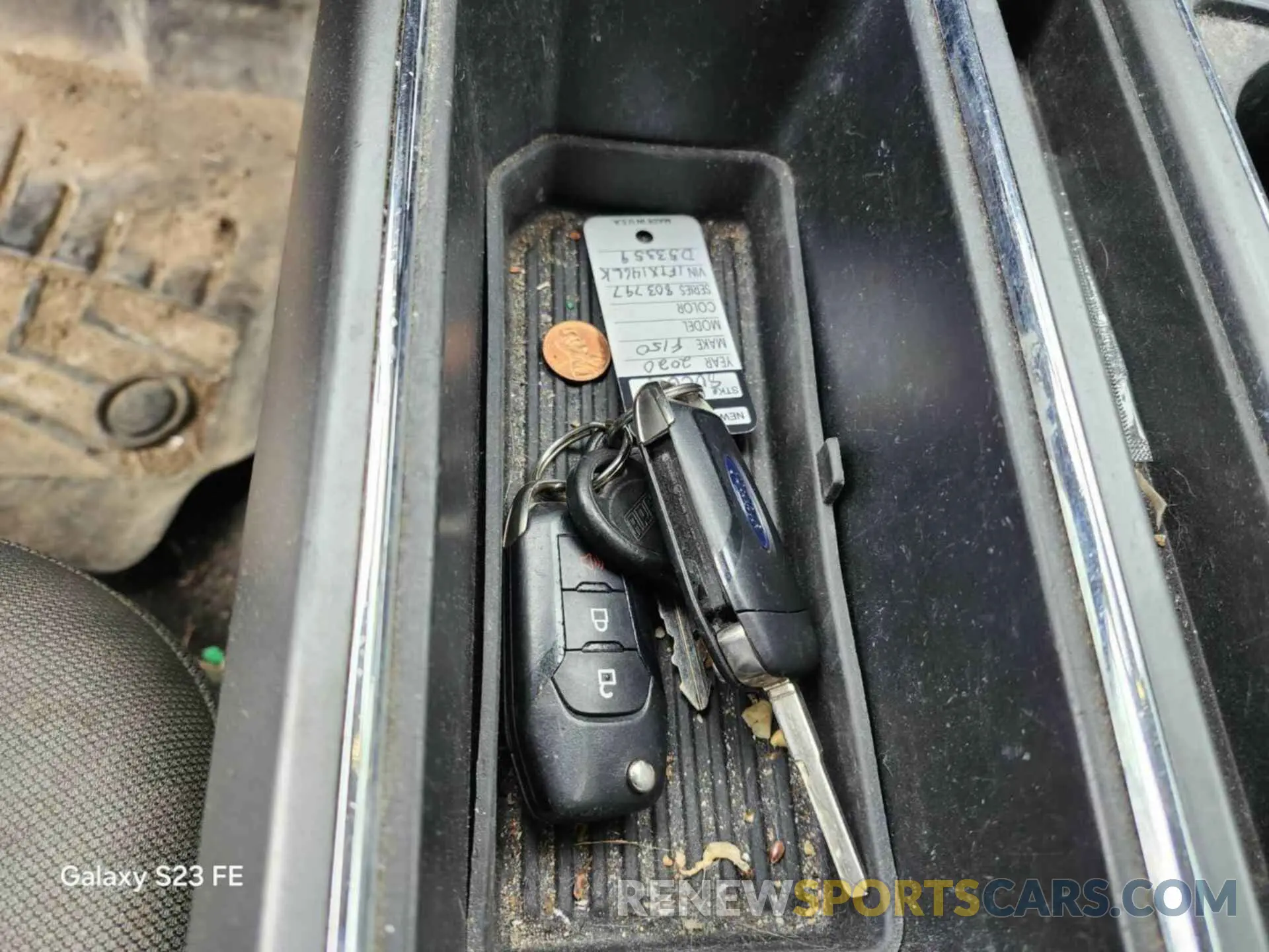 25 Photograph of a damaged car 1FTFX1C46LKD53359 FORD F150 2020