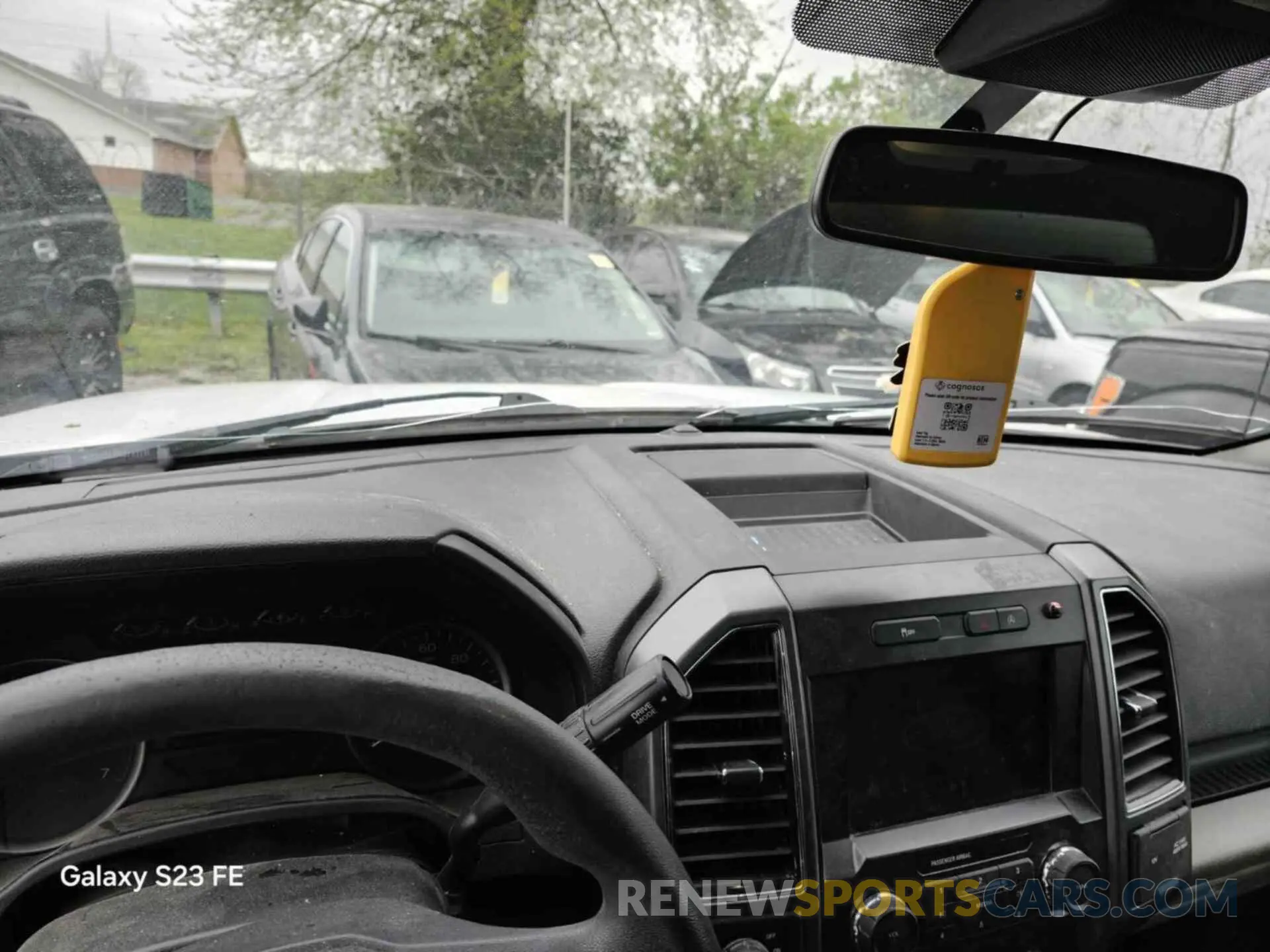 28 Photograph of a damaged car 1FTFX1C46LKD53359 FORD F150 2020