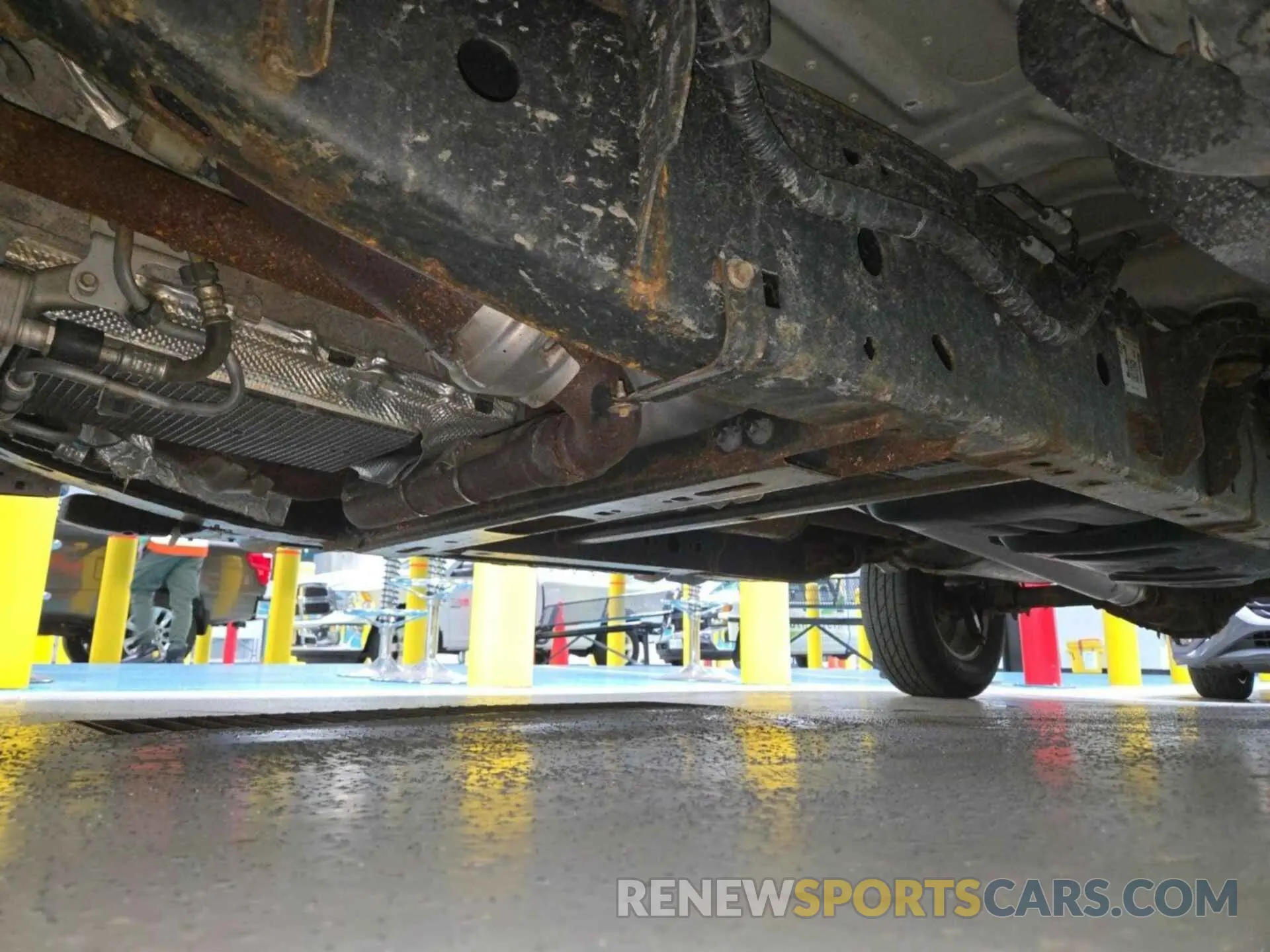 29 Photograph of a damaged car 1FTFX1E43LKD35558 FORD F150 2020