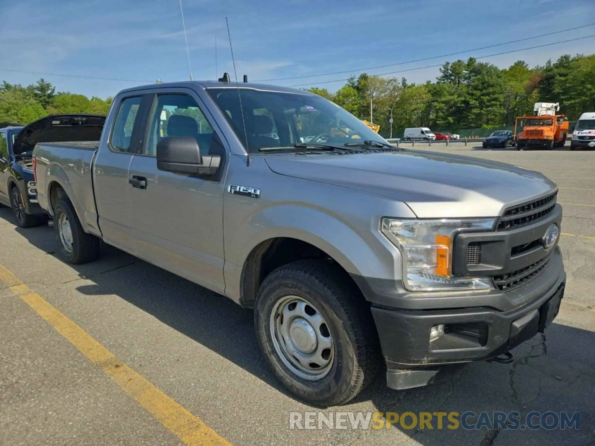 33 Photograph of a damaged car 1FTFX1E57LFB70910 FORD F150 2020