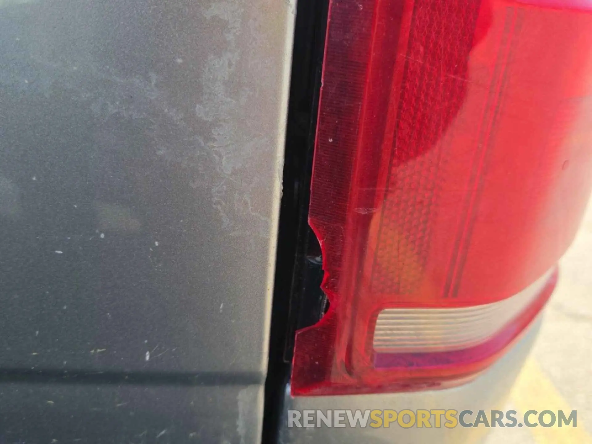 40 Photograph of a damaged car 1FTFX1E57LFB70910 FORD F150 2020