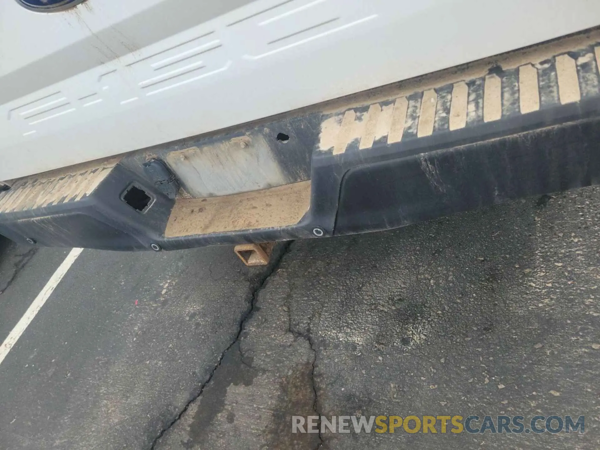 13 Photograph of a damaged car 1FTFX1E59LKD35590 FORD F150 2020
