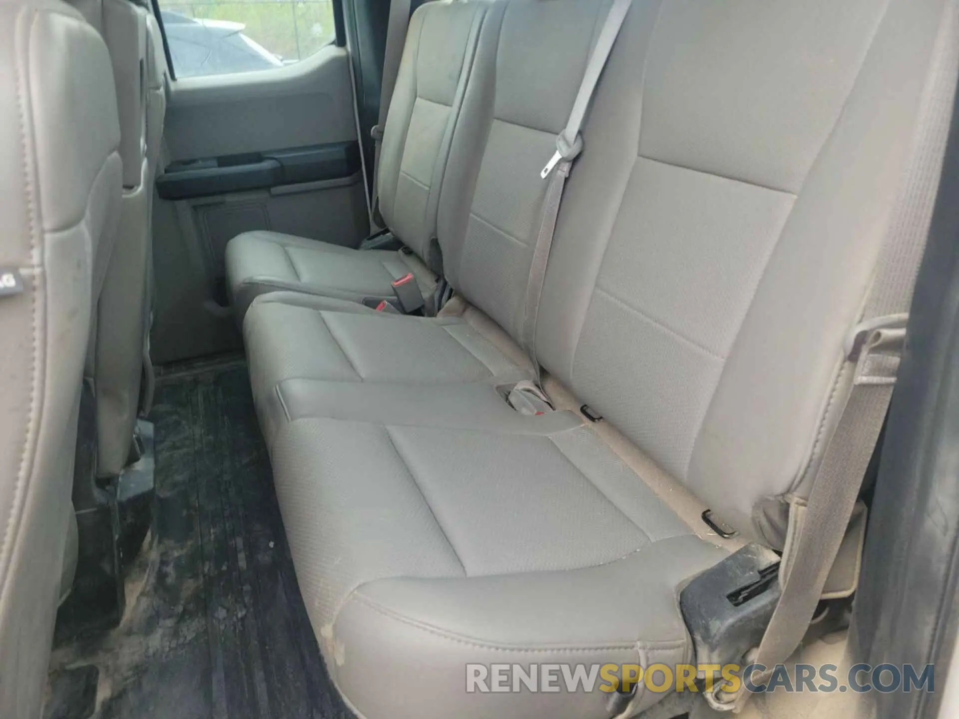 25 Photograph of a damaged car 1FTFX1E59LKD35590 FORD F150 2020