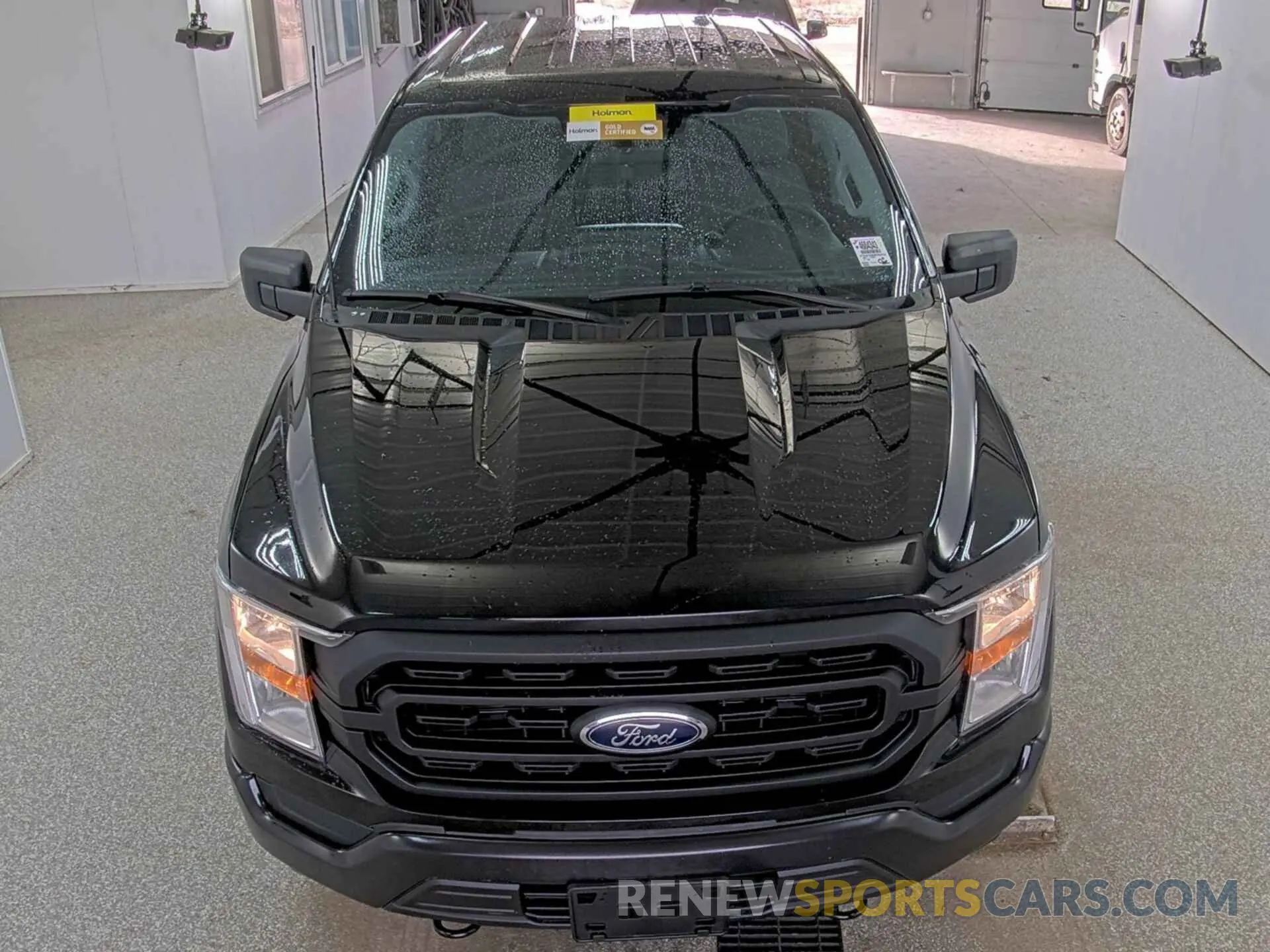 25 Photograph of a damaged car 1FTEW1EB0MFB64792 FORD F150 2021