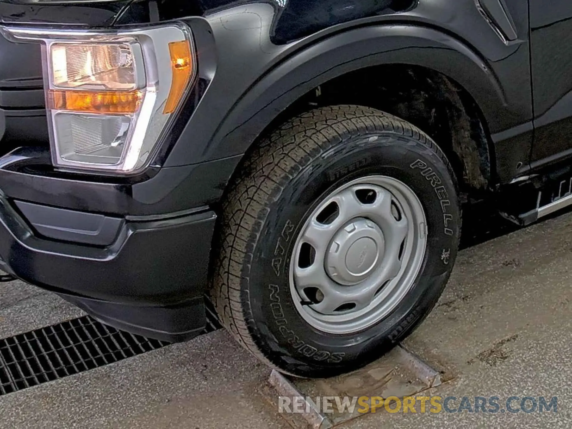 6 Photograph of a damaged car 1FTEW1EB0MFB64792 FORD F150 2021