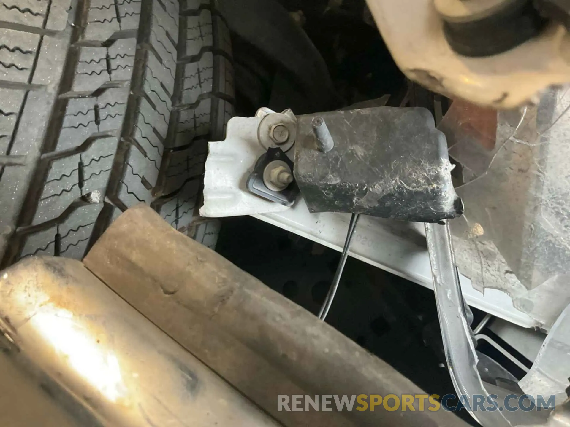 28 Photograph of a damaged car 1FTEX1C52MFC37025 FORD F150 2021