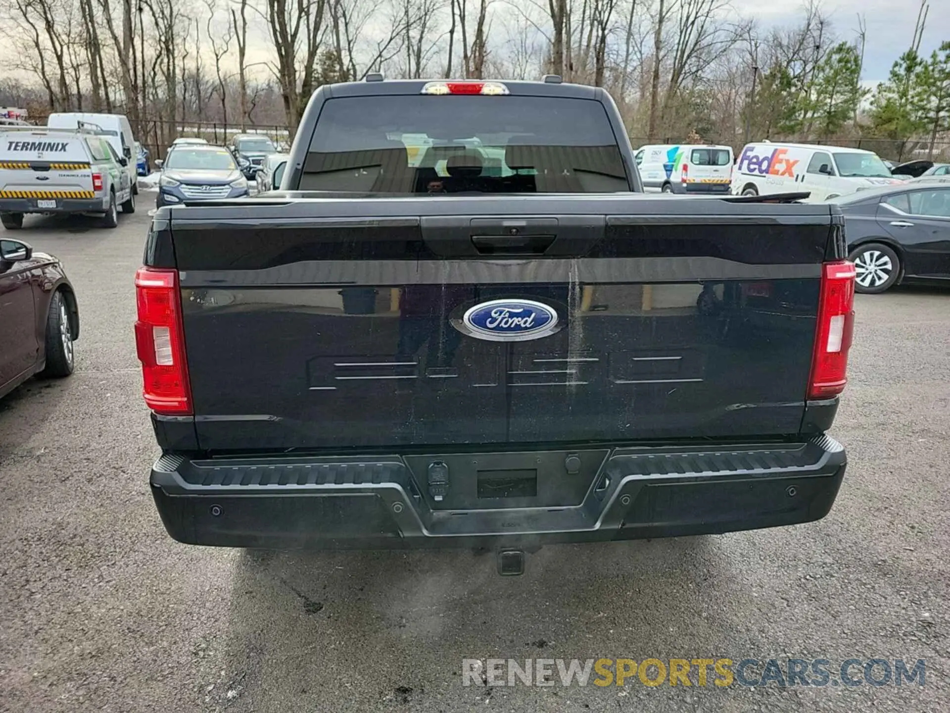 10 Photograph of a damaged car 1FTFW1E55MFA66016 FORD F150 2021