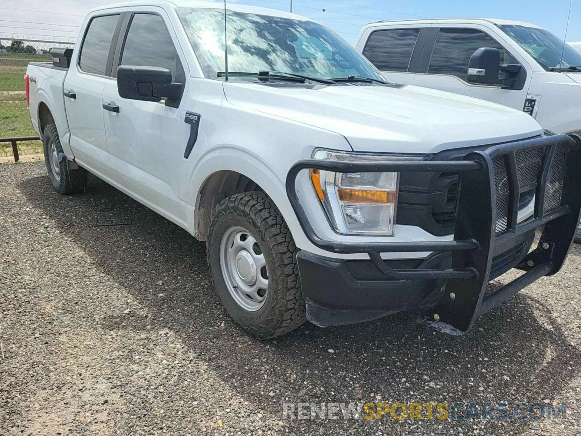 17 Photograph of a damaged car 1FTFW1E56MFB63743 FORD F150 2021