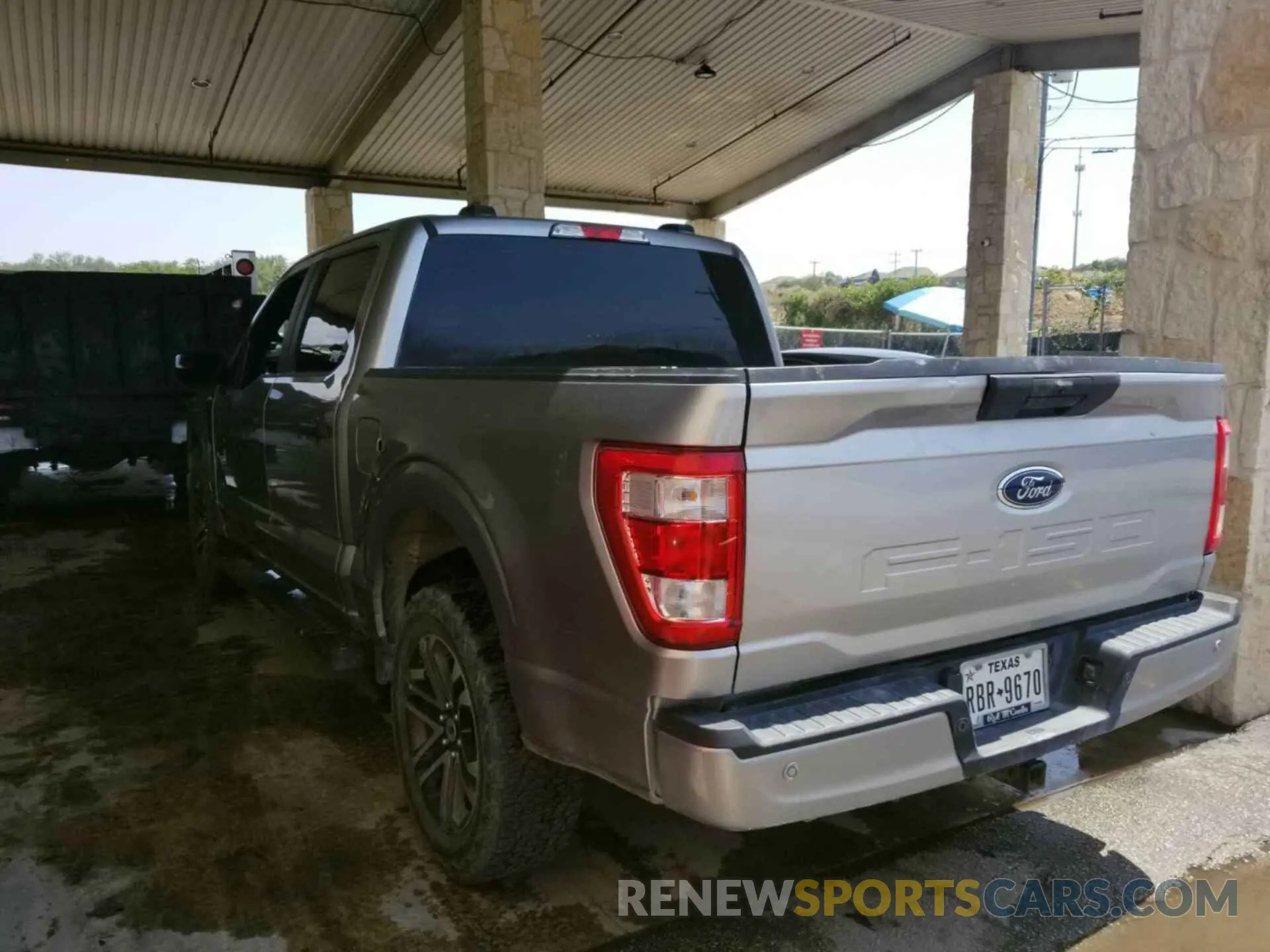 29 Photograph of a damaged car 1FTFW1E59MFC46745 FORD F150 2021