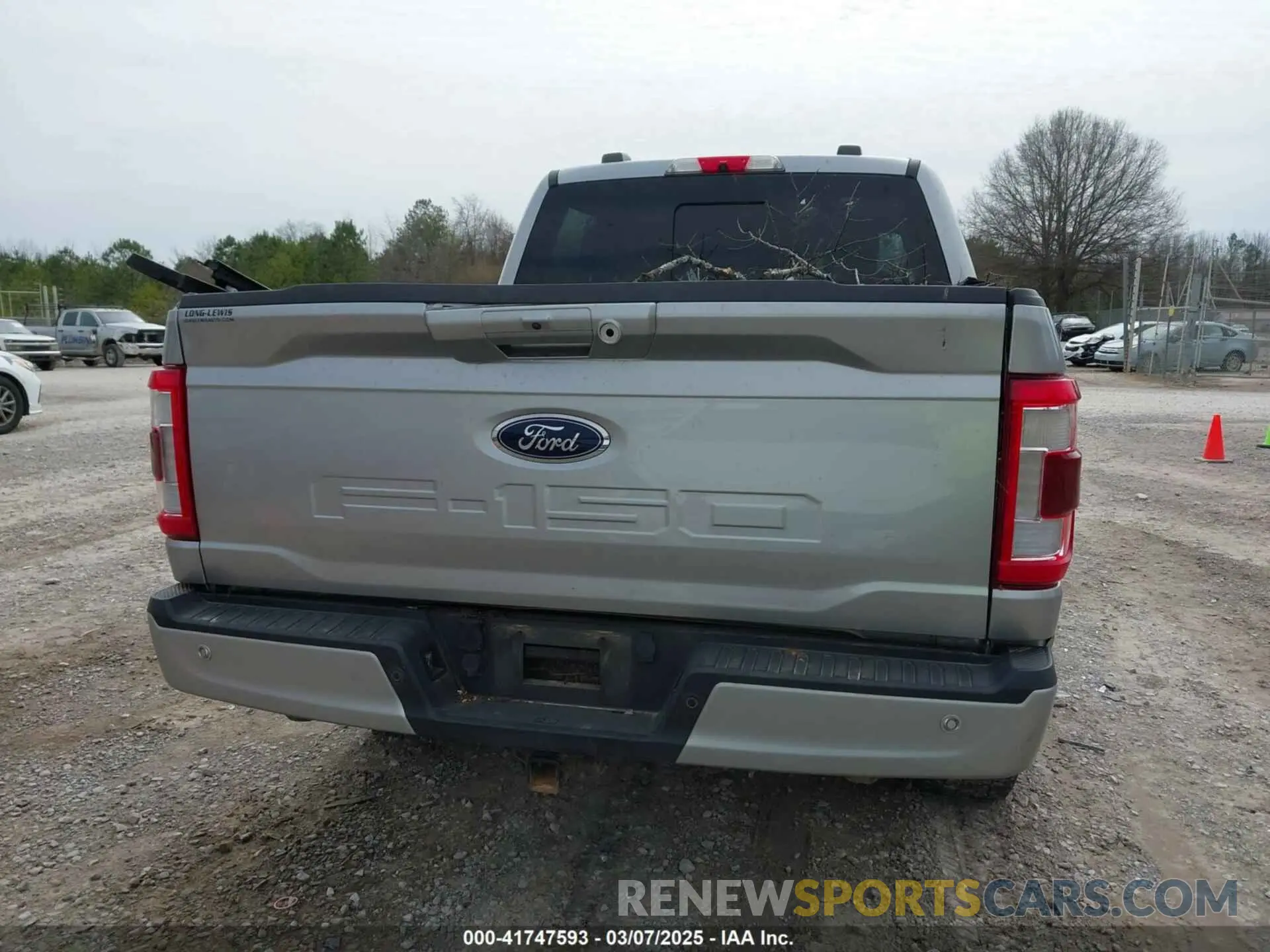 15 Photograph of a damaged car 1FTFW1ED4MFB51064 FORD F150 2021