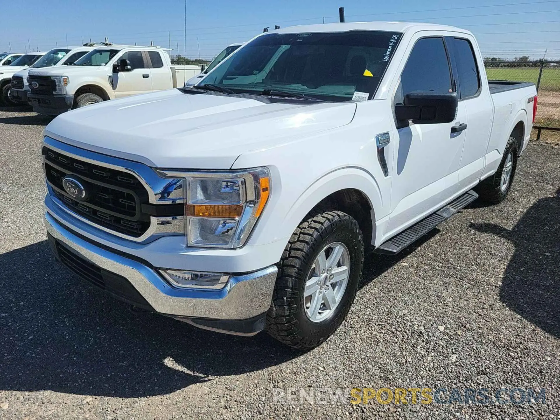 17 Photograph of a damaged car 1FTFX1E50MKD84095 FORD F150 2021