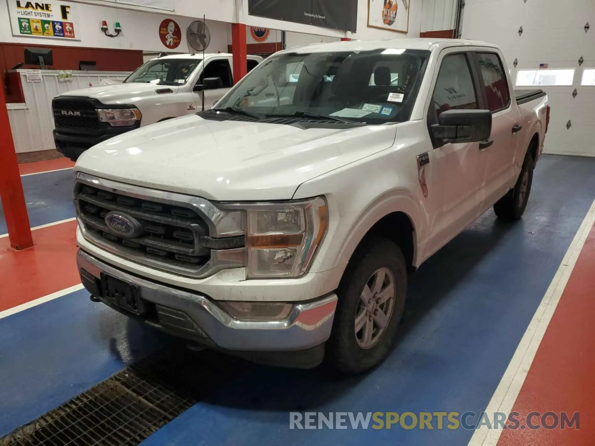 19 Photograph of a damaged car 1FTEW1EP0NFA52829 FORD F150 2022