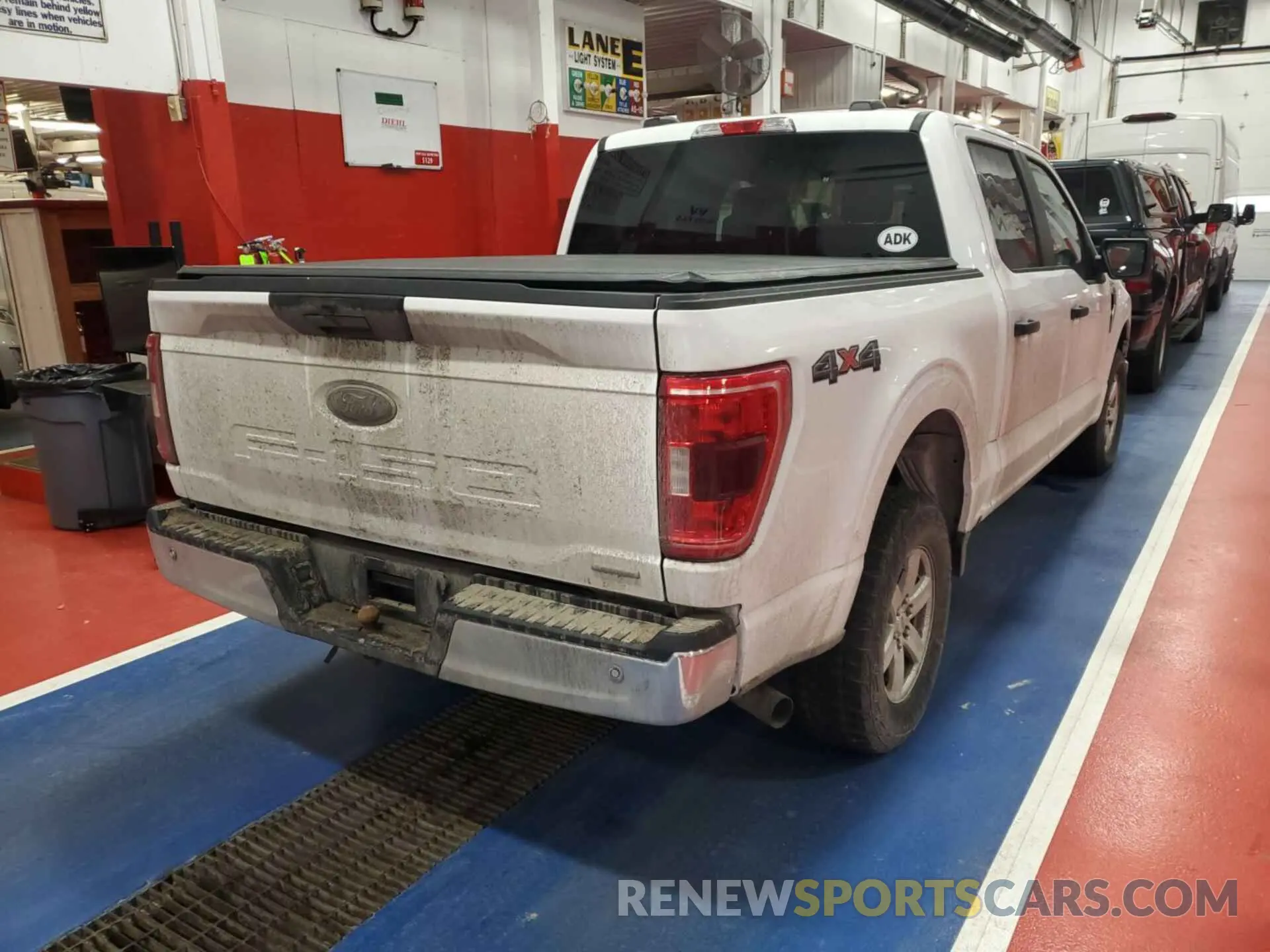9 Photograph of a damaged car 1FTEW1EP0NFA52829 FORD F150 2022