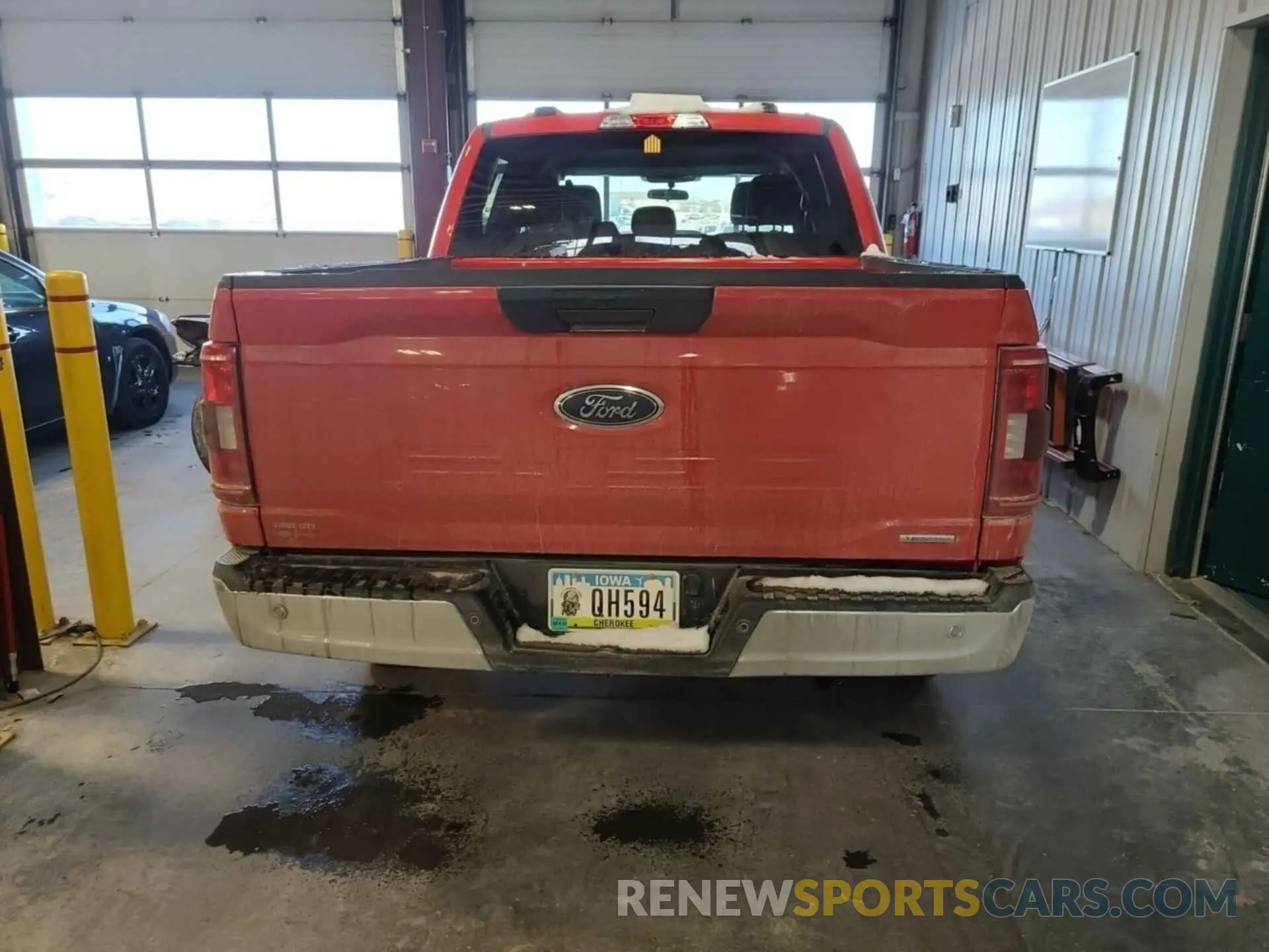 13 Photograph of a damaged car 1FTEW1EP2NKD27978 FORD F150 2022