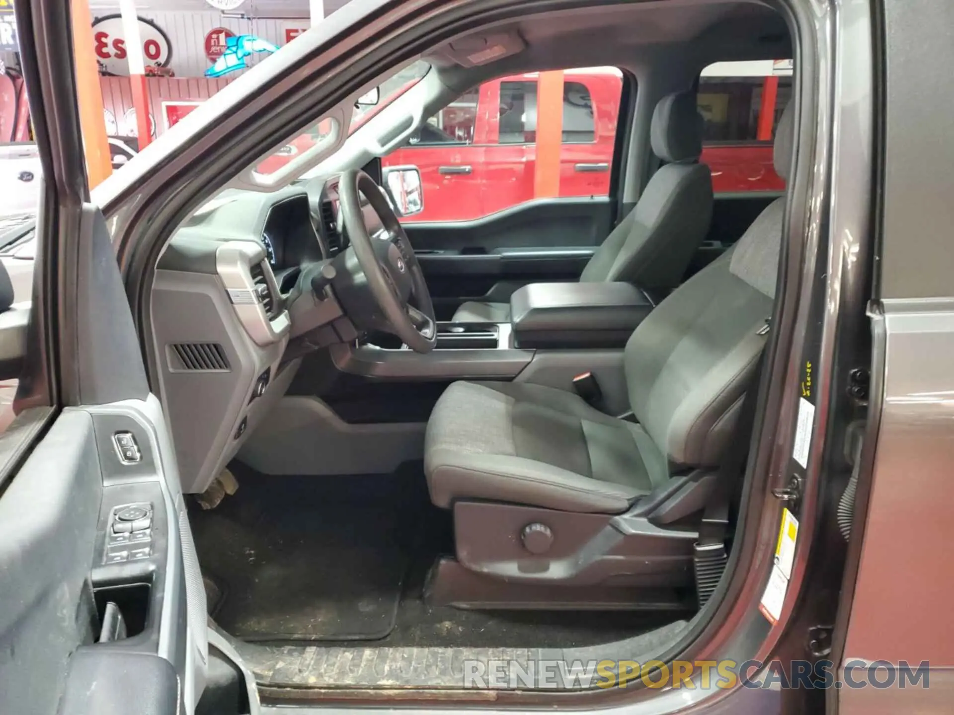 5 Photograph of a damaged car 1FTEW1EP7NFA52830 FORD F150 2022