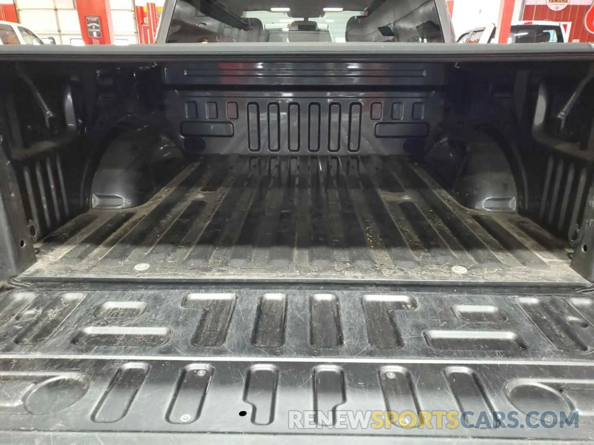 6 Photograph of a damaged car 1FTEW1EP7NFA52830 FORD F150 2022