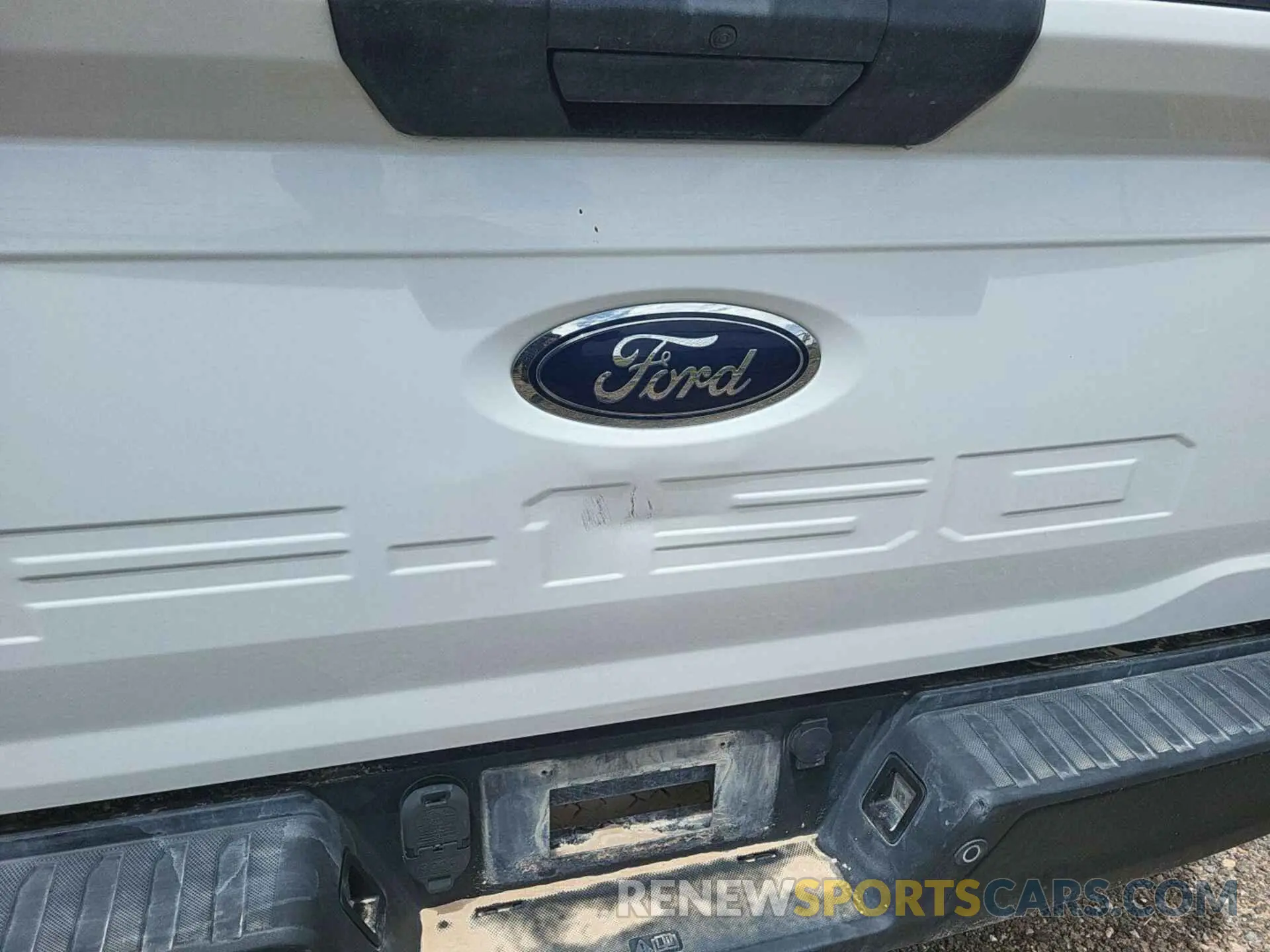 10 Photograph of a damaged car 1FTEX1EB6NKD05550 FORD F150 2022