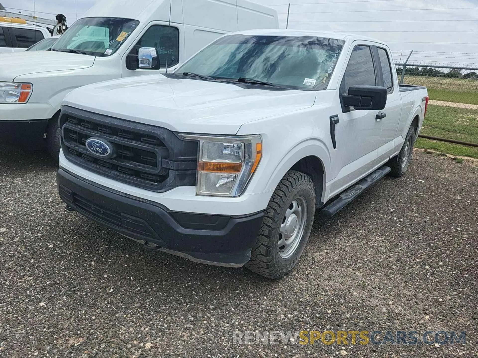 17 Photograph of a damaged car 1FTEX1EB6NKD05550 FORD F150 2022