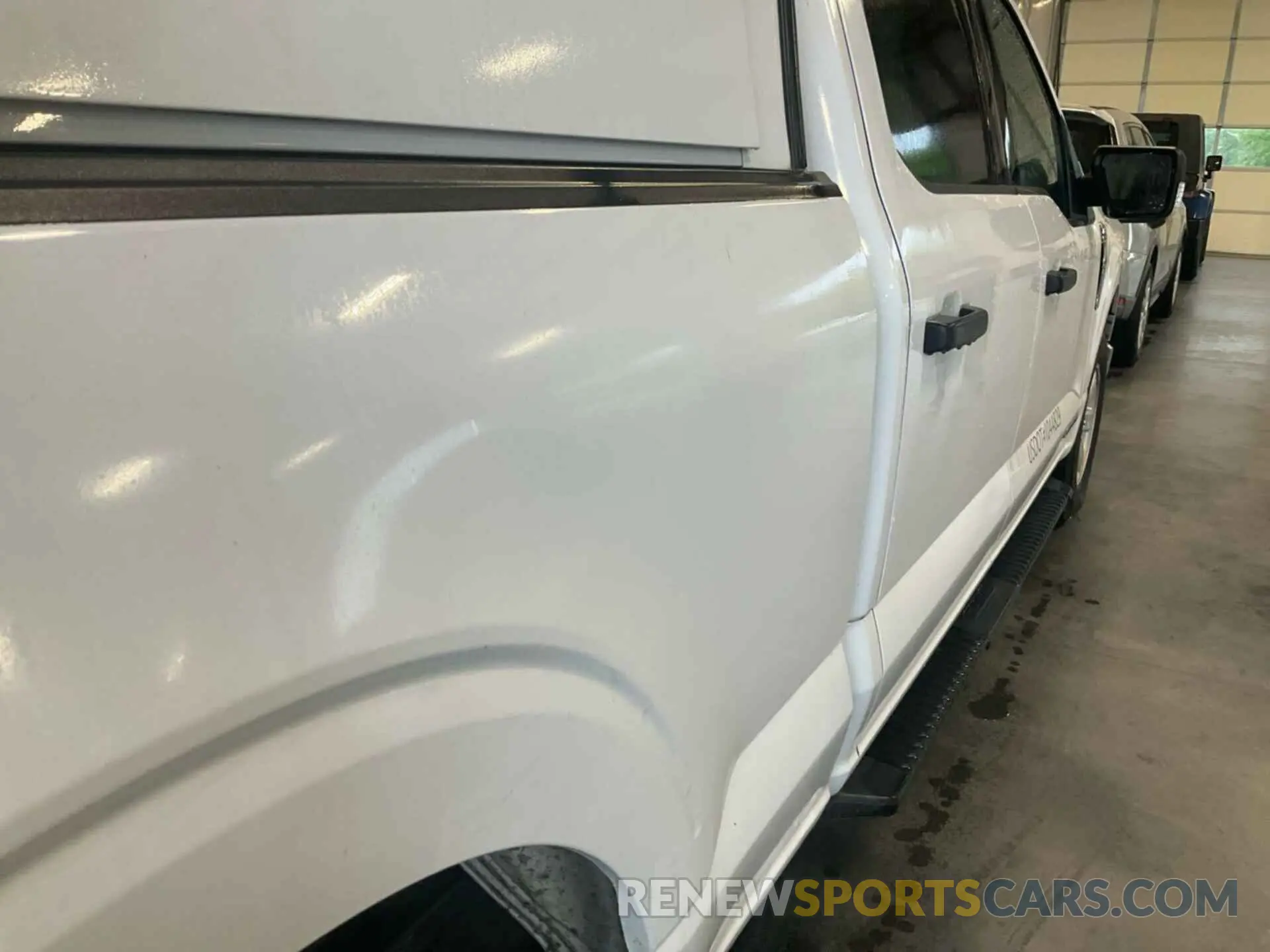 9 Photograph of a damaged car 1FTFW1CD5NFB29935 FORD F150 2022