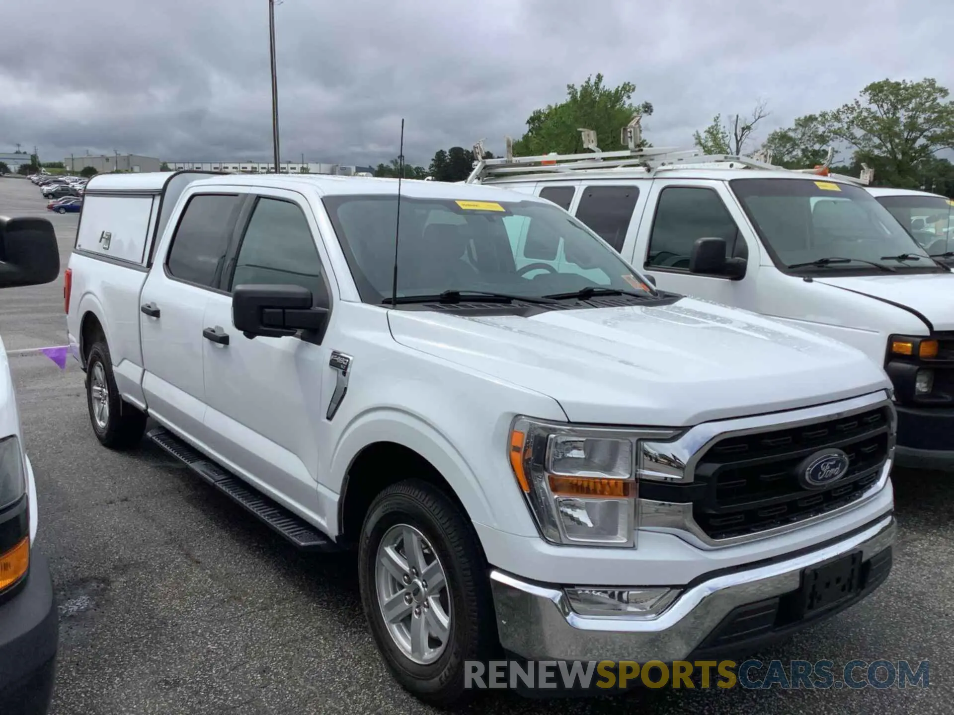 19 Photograph of a damaged car 1FTFW1CDXNFB29932 FORD F150 2022