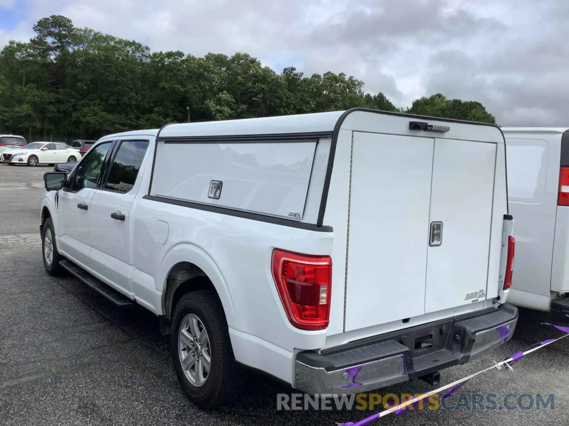 9 Photograph of a damaged car 1FTFW1CDXNFB29932 FORD F150 2022