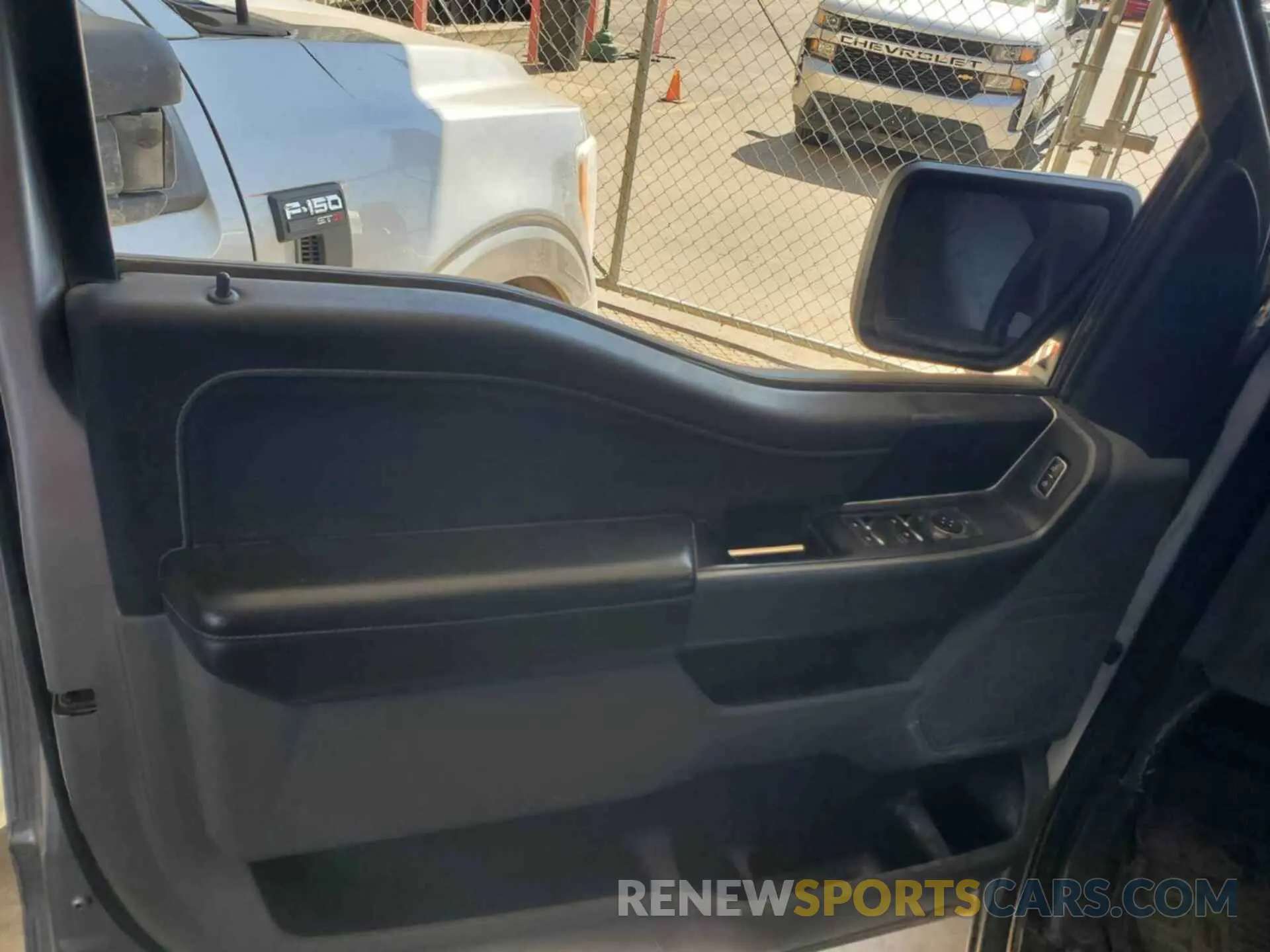 19 Photograph of a damaged car 1FTFW1E54NFA94178 FORD F150 2022
